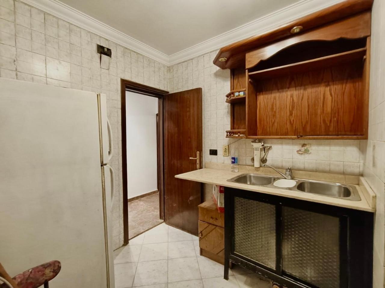 Luxury 2 Bedroom At The Heart Of Modern Directly On Salah Salem Main Street Apartment *